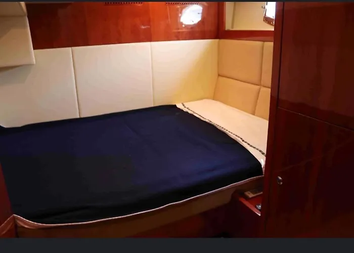 Båthotell Croaziera Exclusivista